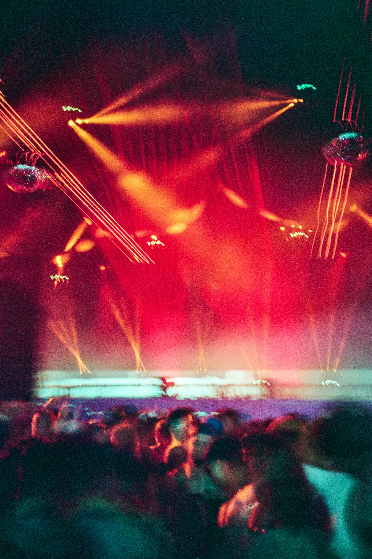 Red lasers and bass-heavy night